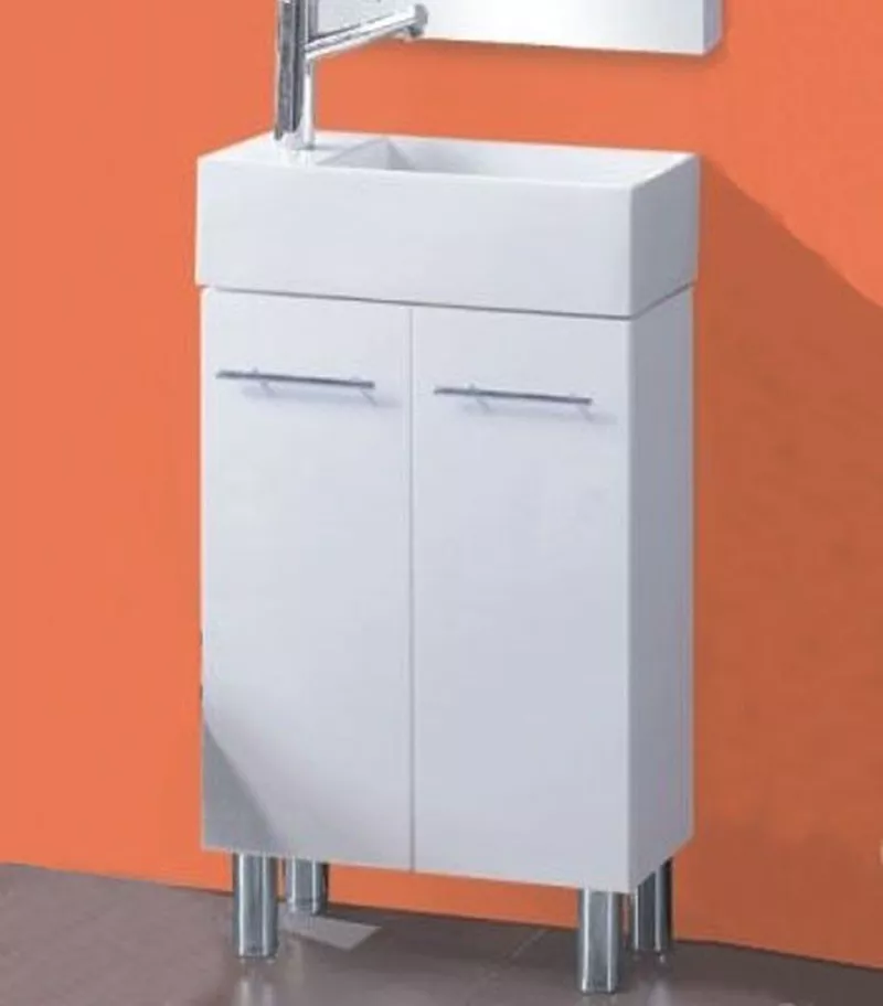 Reno 2 Ensuite Ceramic Top Vanity Unit - Legs - with Background