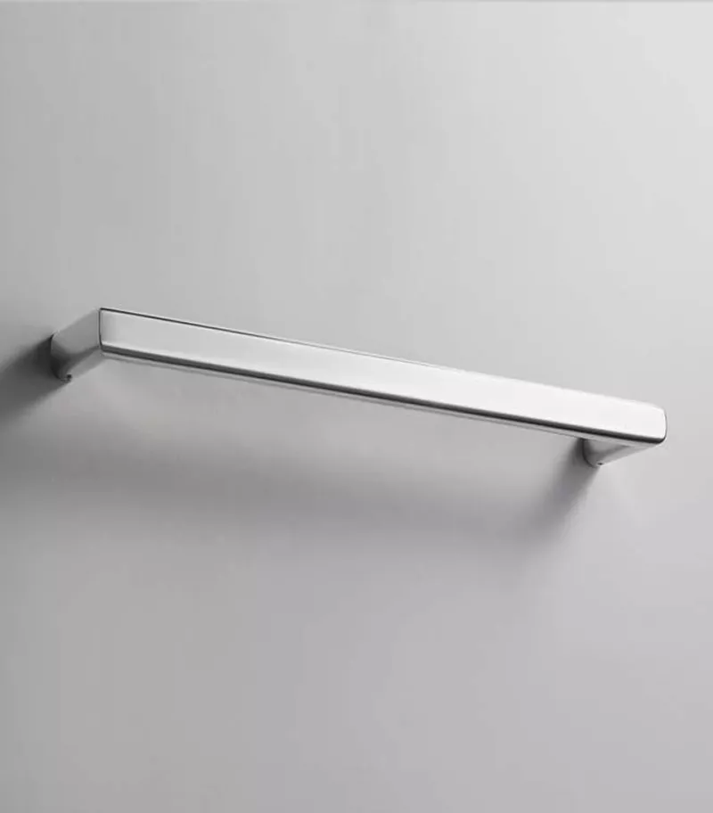 Single Square Heated Towel Rail - Chrome